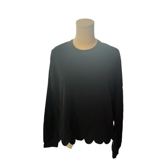 Aqua Crewneck Scalloped Edge Waist Athleisure Sweatshirt NEW Size Medium - Picture 2 of 7